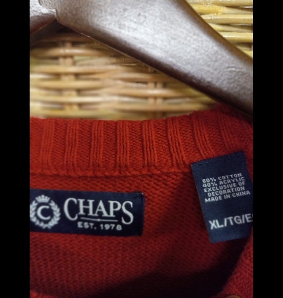 CHAPS Est. 1978 Sweater Red White Holiday Flower Etchings  Size XL/TG - Picture 4 of 8